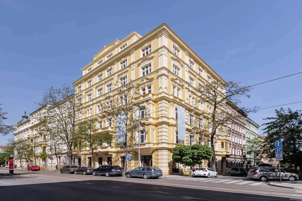 The building where is your apartment located
