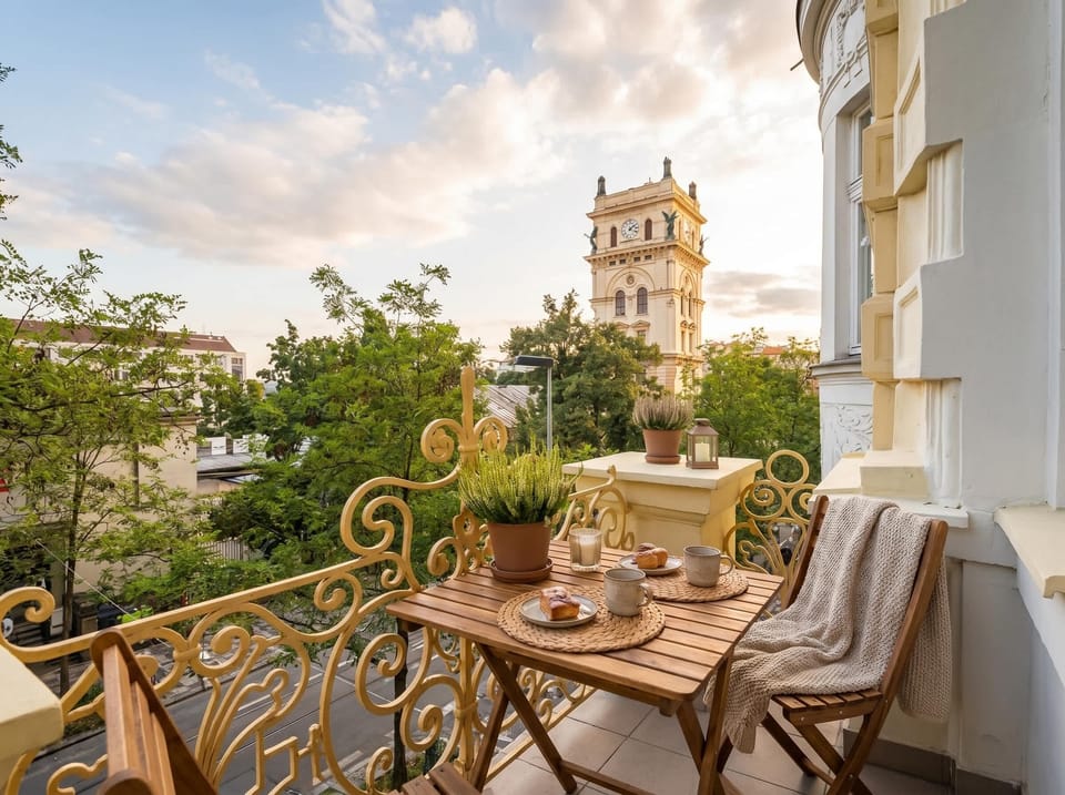 The balcony with view