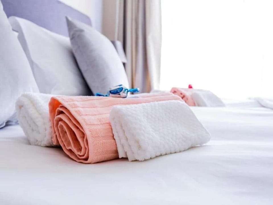 Standard Double Room, Patio, Courtyard View | Iron/ironing board, free WiFi