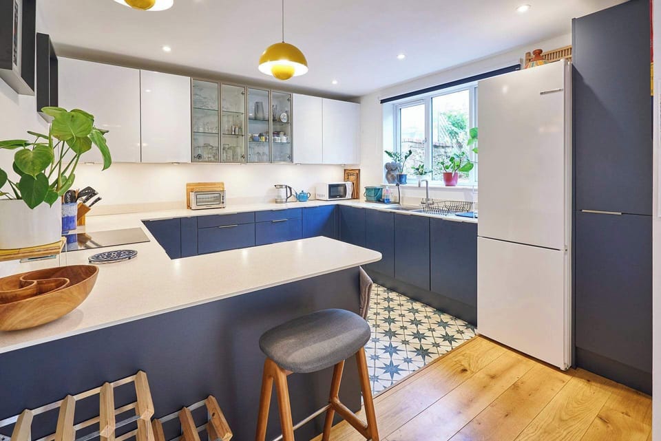 Yellow House, Brighton - Host & Stay