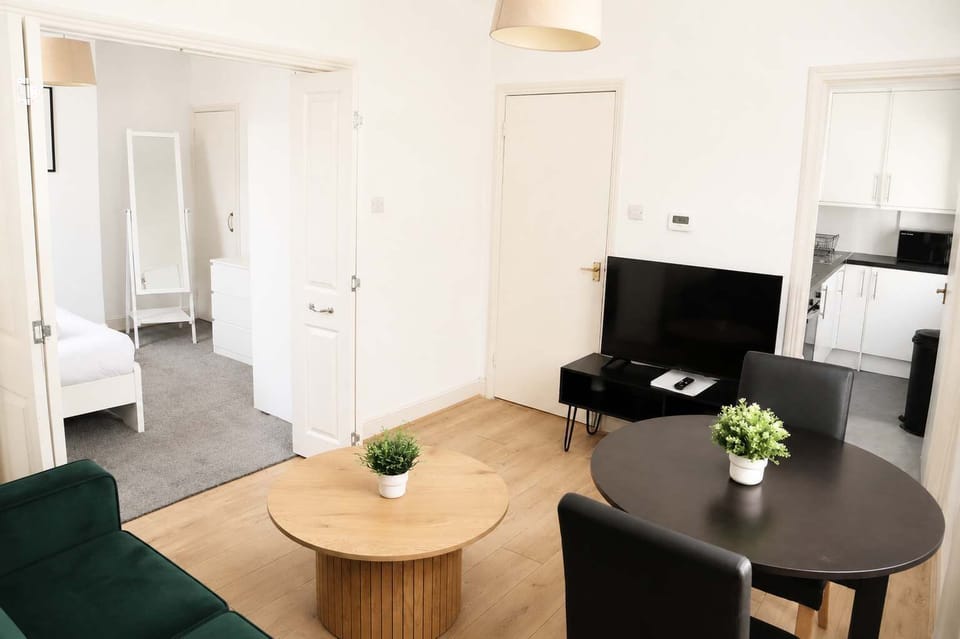 The kitchen and dining area
