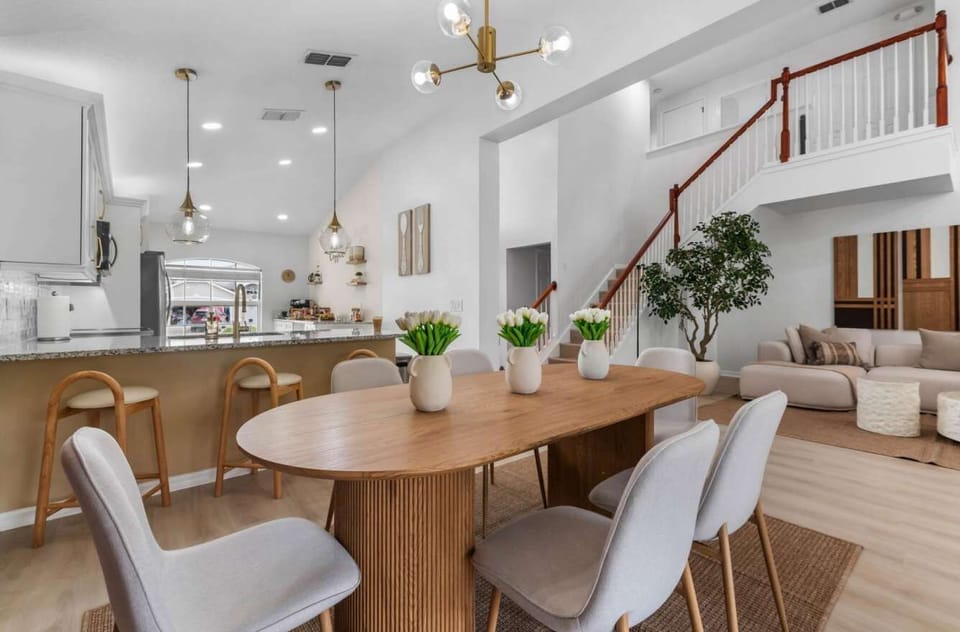 From the open kitchen to the cozy living area, image_6bcc07.jpg showcases a layout made for effortless entertaining and shared experiences. Everything is ready for your group—all that’s missing is you and your favorite stories.