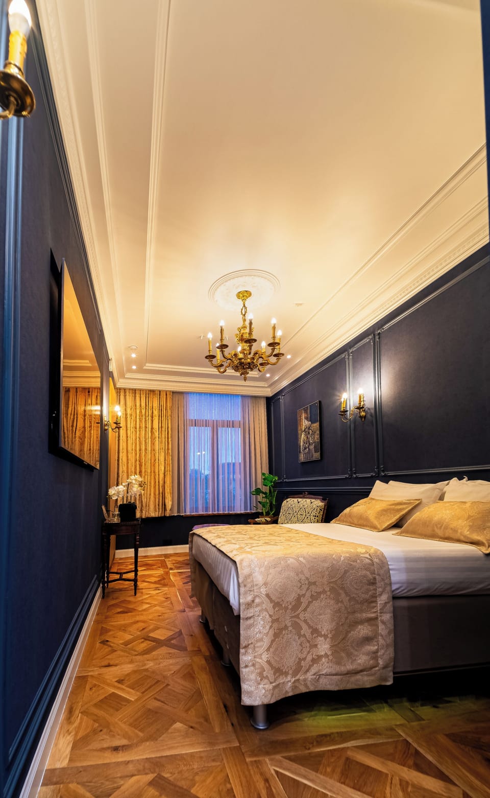 Deluxe Double Room, City View | Egyptian cotton sheets, premium bedding, pillowtop beds, minibar