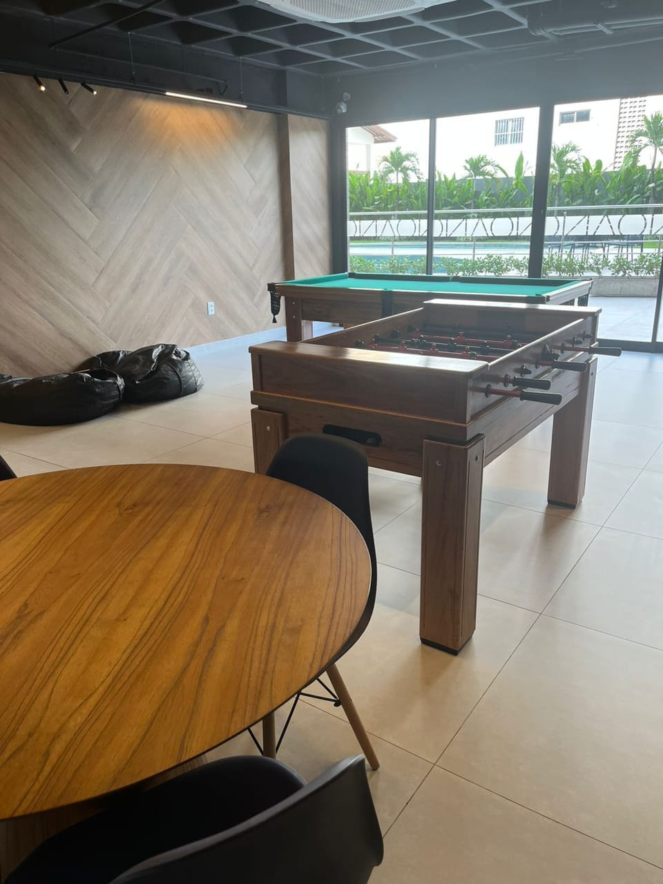 Comfort Triple Room, Ocean View | Game room