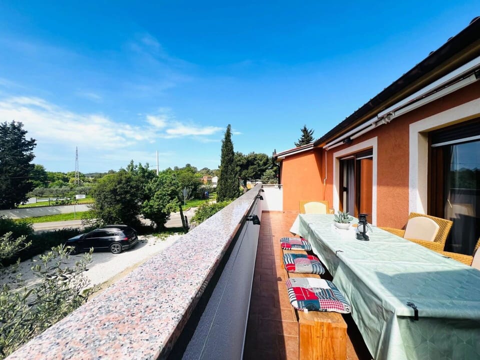 Resort, Hotel, Resort Town