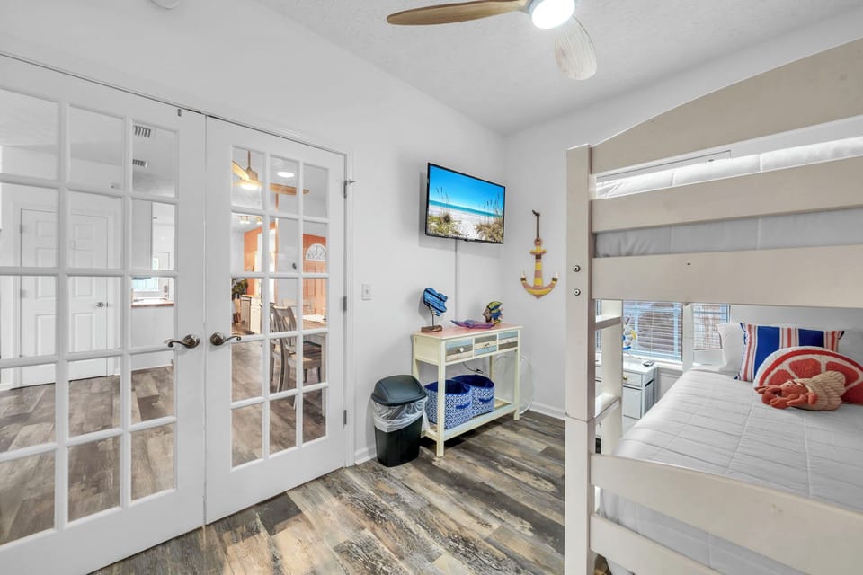Bunk beds with Smart TV