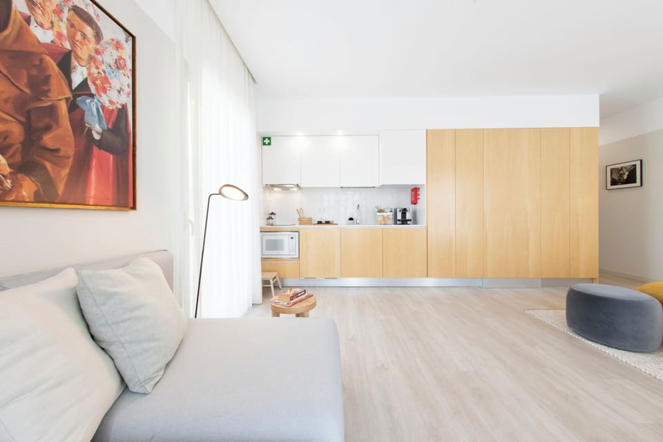Premium Studio, Canal View | Living area