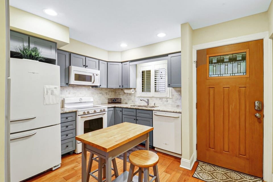 Kitchen with Retro Appliances