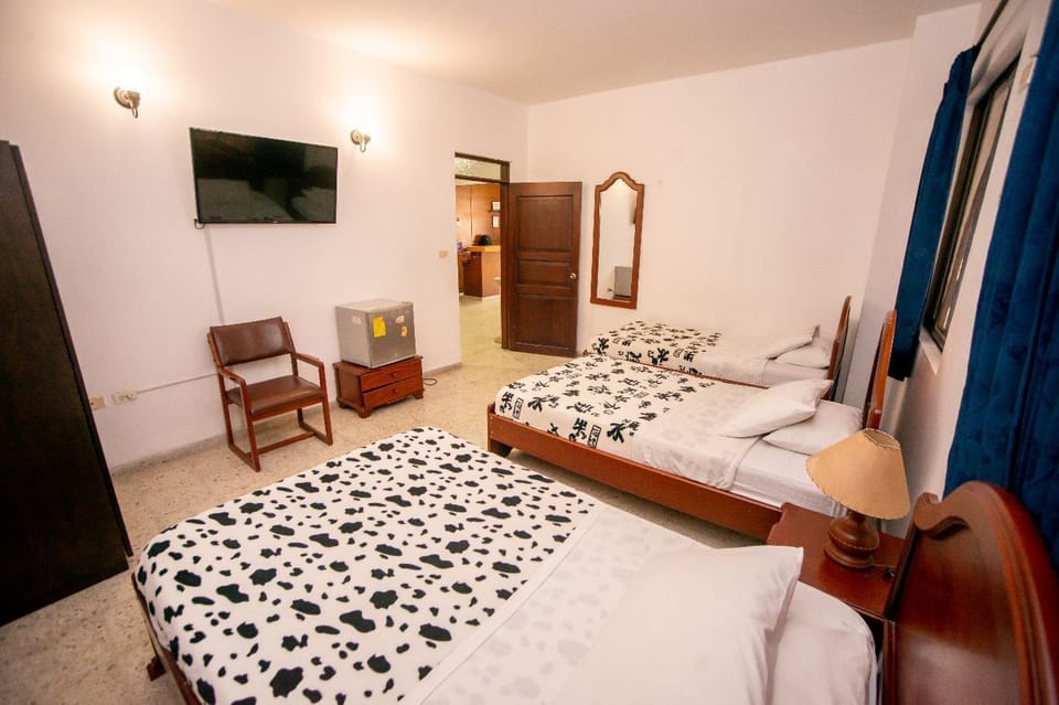 In-room safe, WiFi (free)