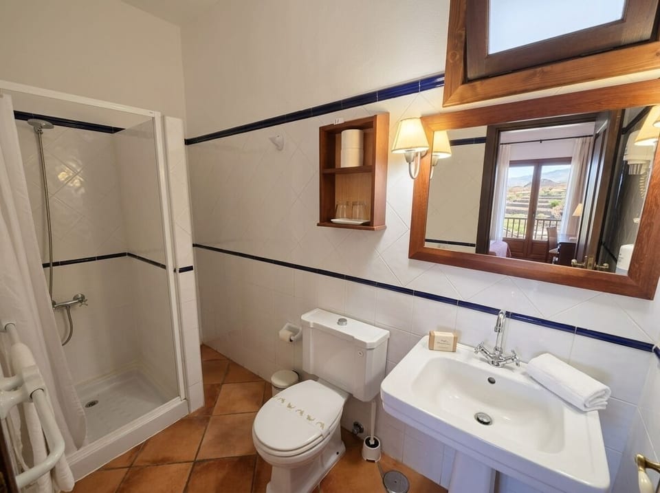 Classic Double Room | Bathroom | Shower, hair dryer, towels, soap