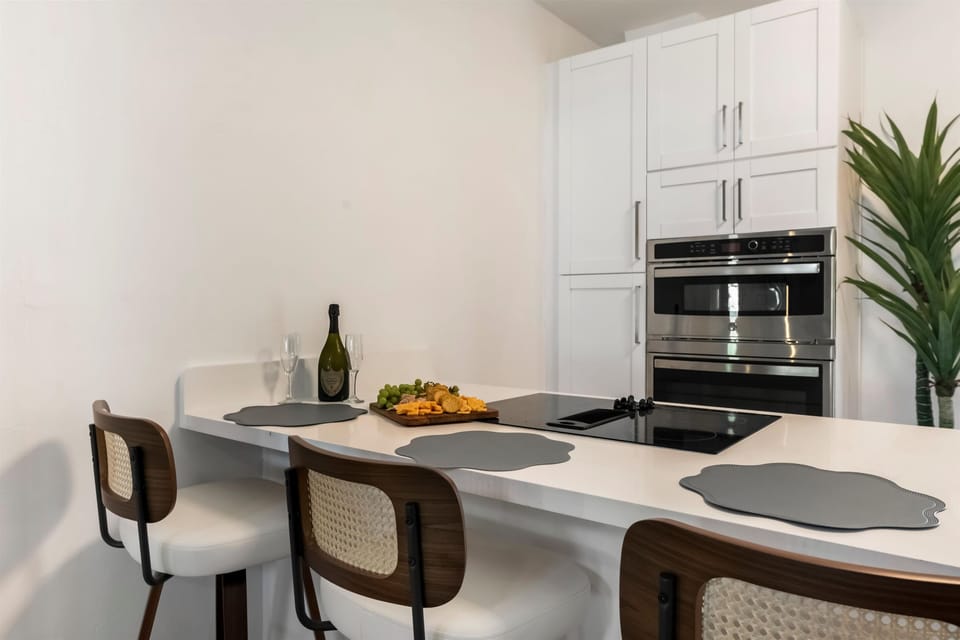 Breakfast bar