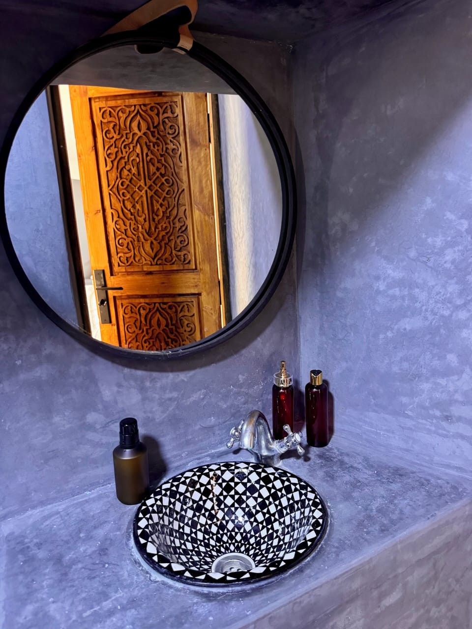 Comfort Double Room | Bathroom | Shower, hair dryer, towels, soap