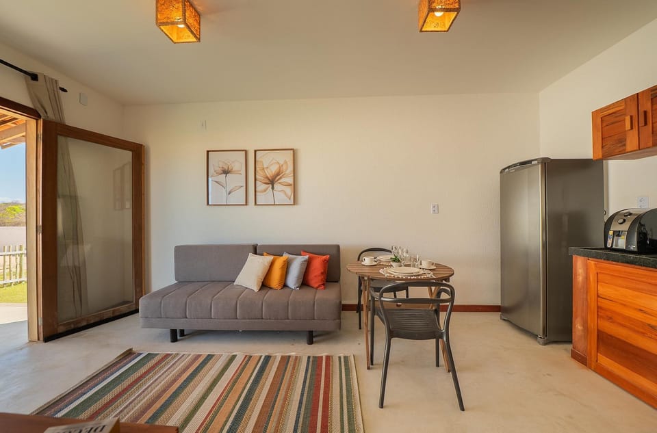 Basic Bungalow | Living area