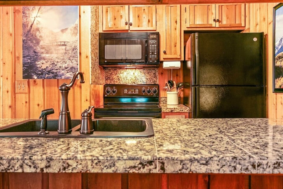 Fully equipped kitchen