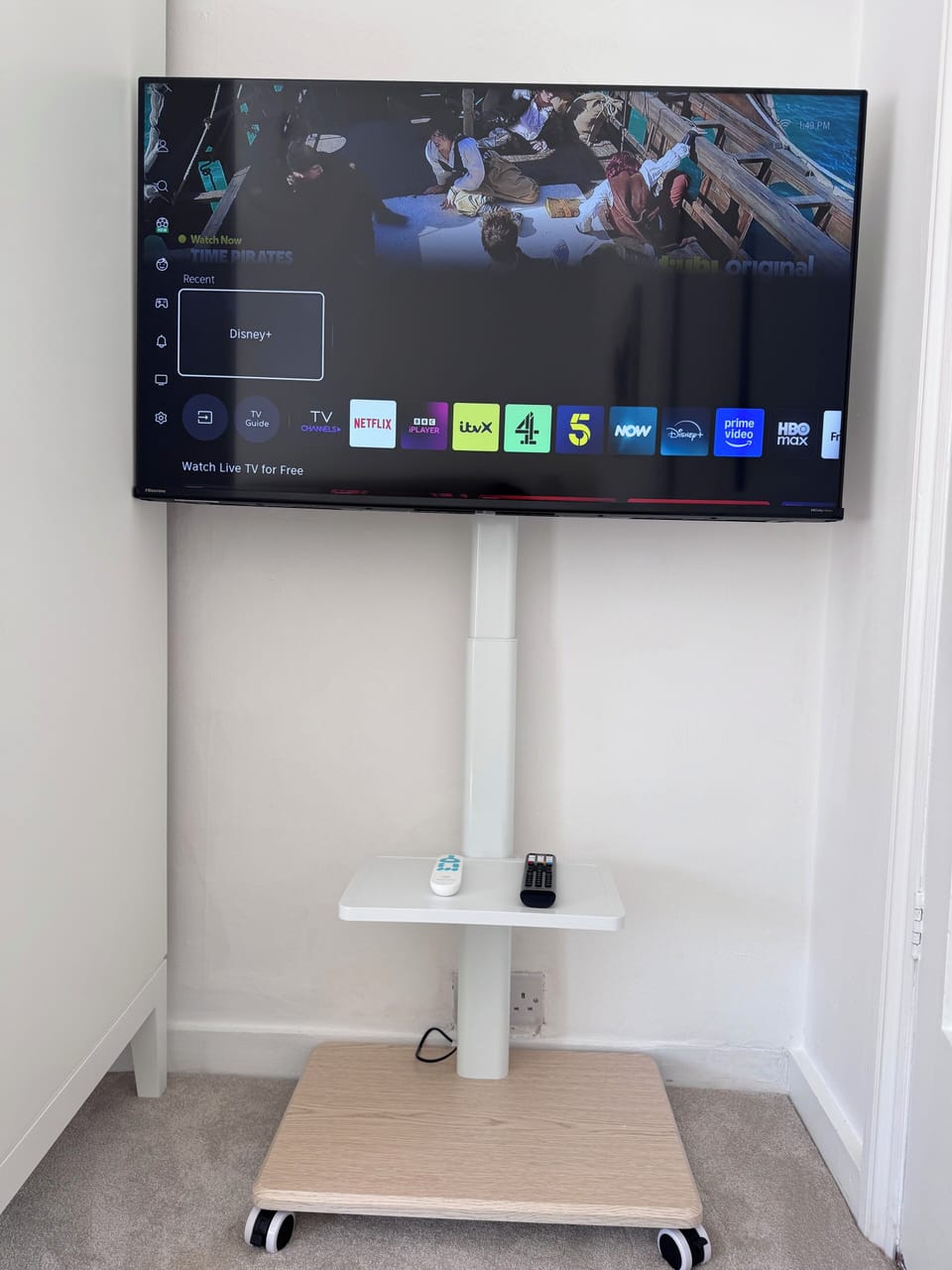 Tv with portable stand 