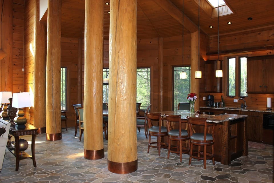 Custom built, fully-furnished, high-end kitchen
