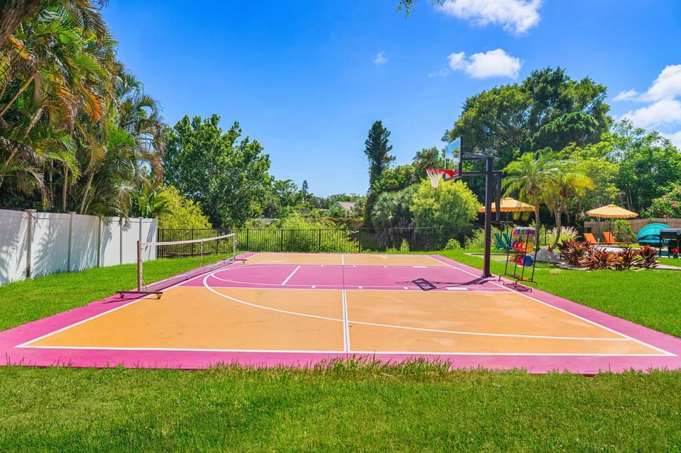 Sport court