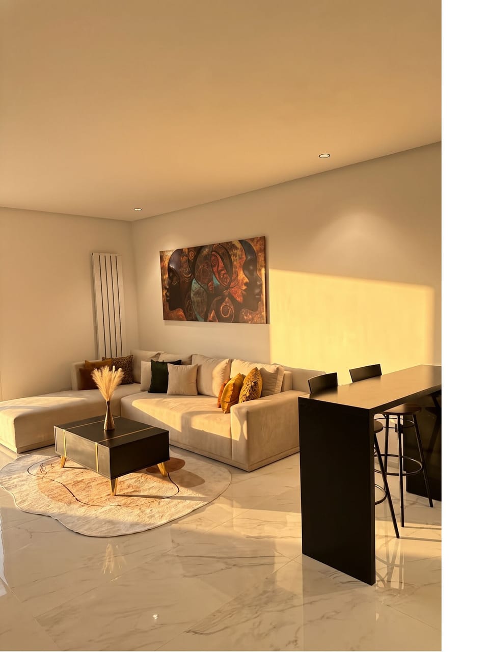 Deluxe Apartment, Courtyard View | Living area