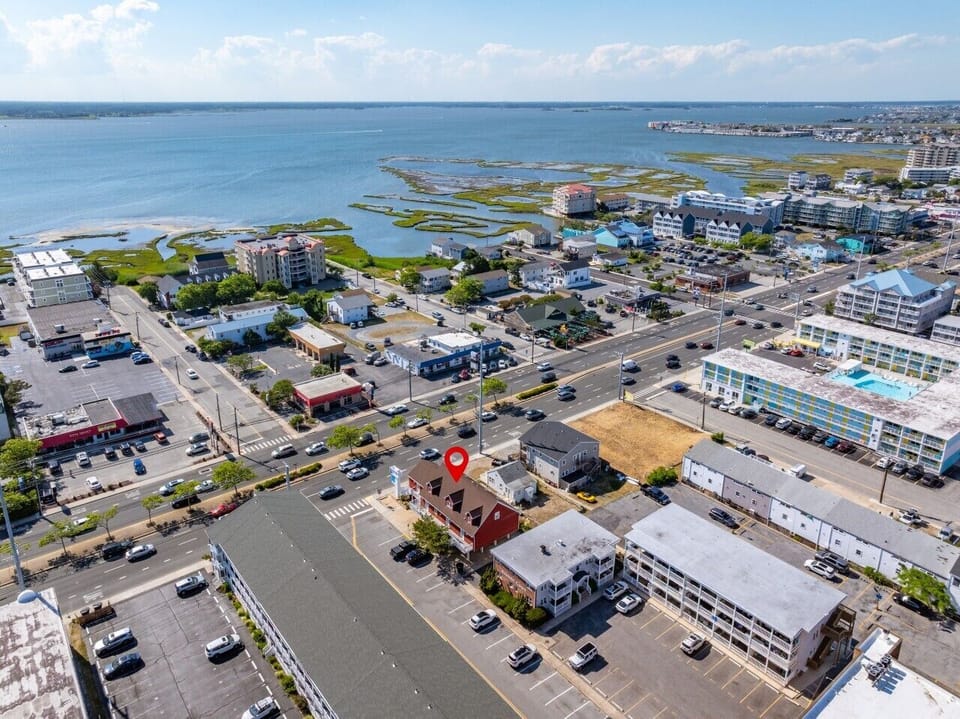 Ocean block beach retreat in the heart of Midtown Ocean City