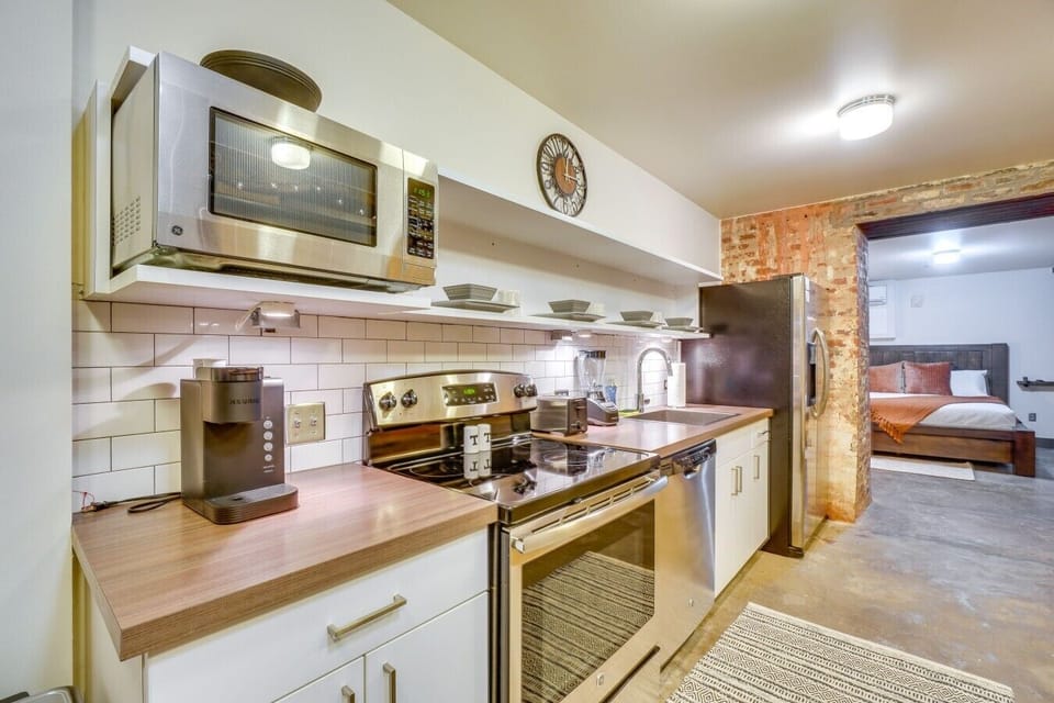 Kitchen | Stainless Steel Appliances | Open Living Connection