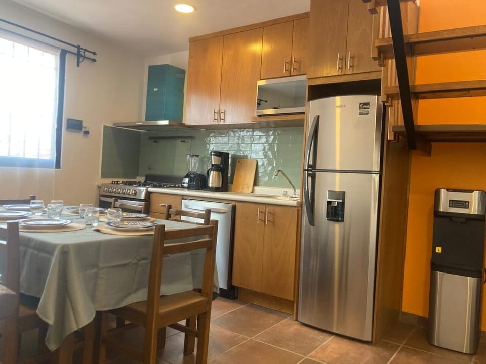 Standard Room, Multiple Beds, Kitchen, City View | Private kitchen