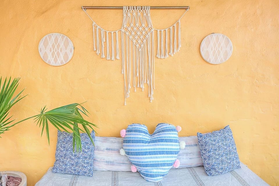 Common Area daybed.