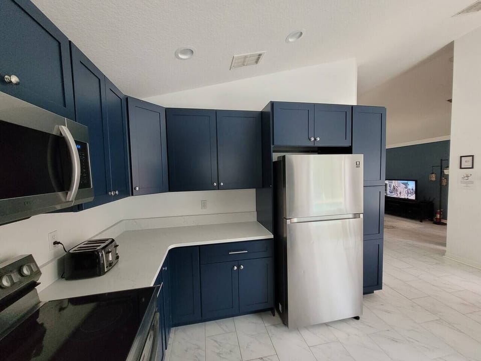 With all new stainless steel appliances and open access to the living room, our fully equipped kitchen is always available for enjoying an afternoon snack or a full on home-cooked meal!