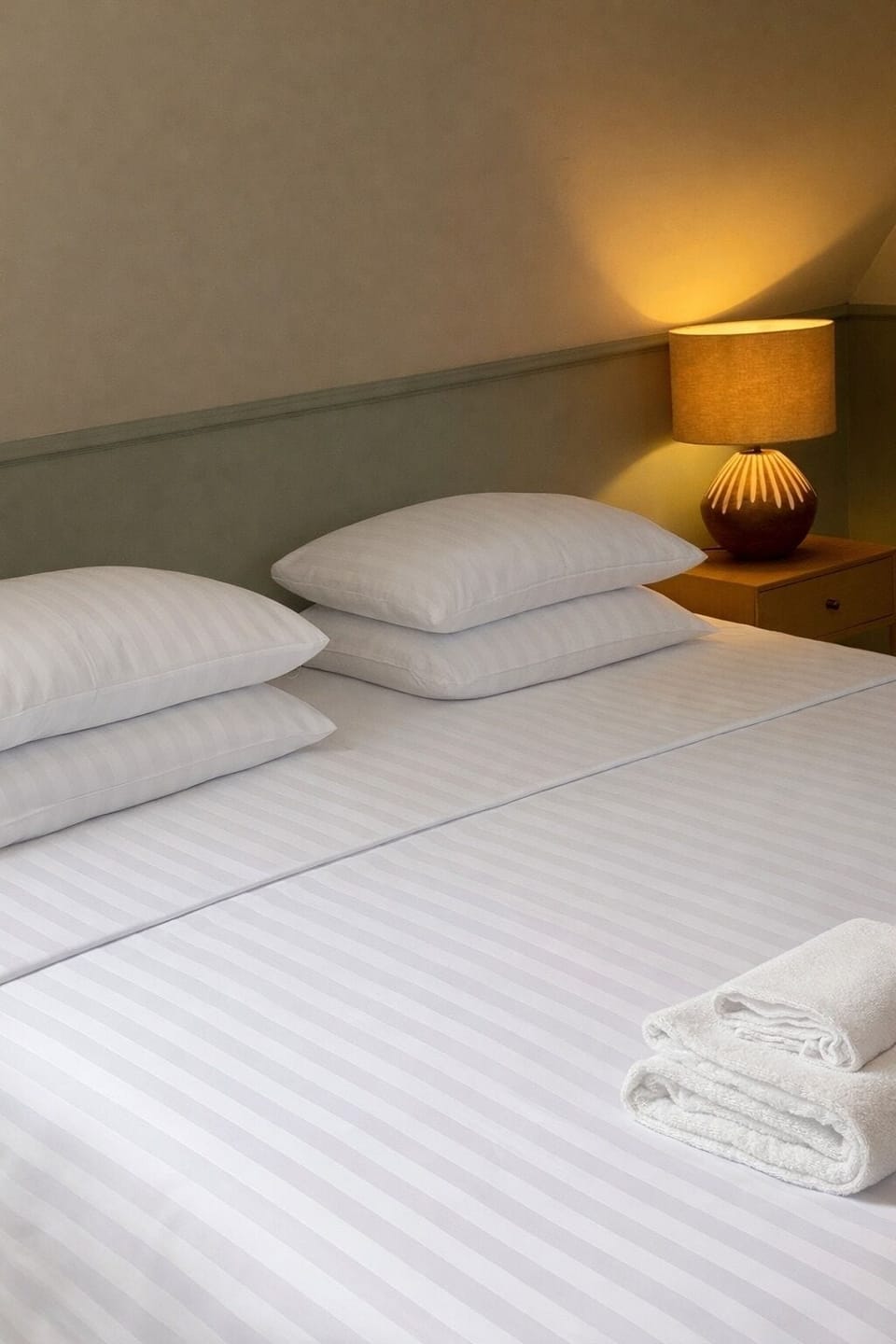 Deluxe Double Room, City View | Iron/ironing board (on request), WiFi (free)
