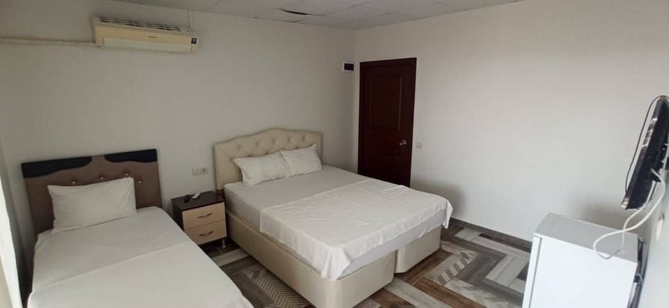 Standard Triple Room, Balcony, City View | WiFi (free)