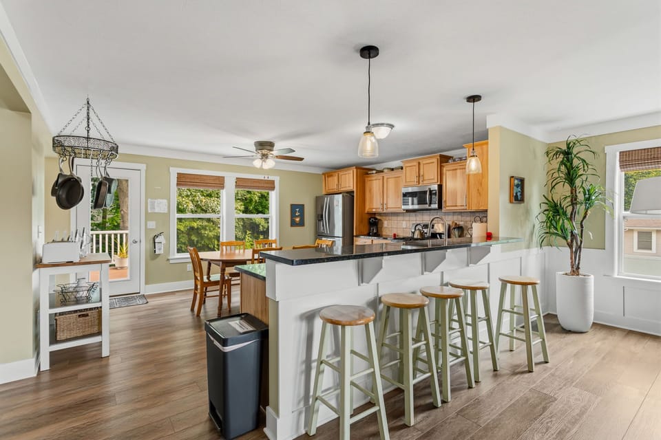 Breakfast Bar