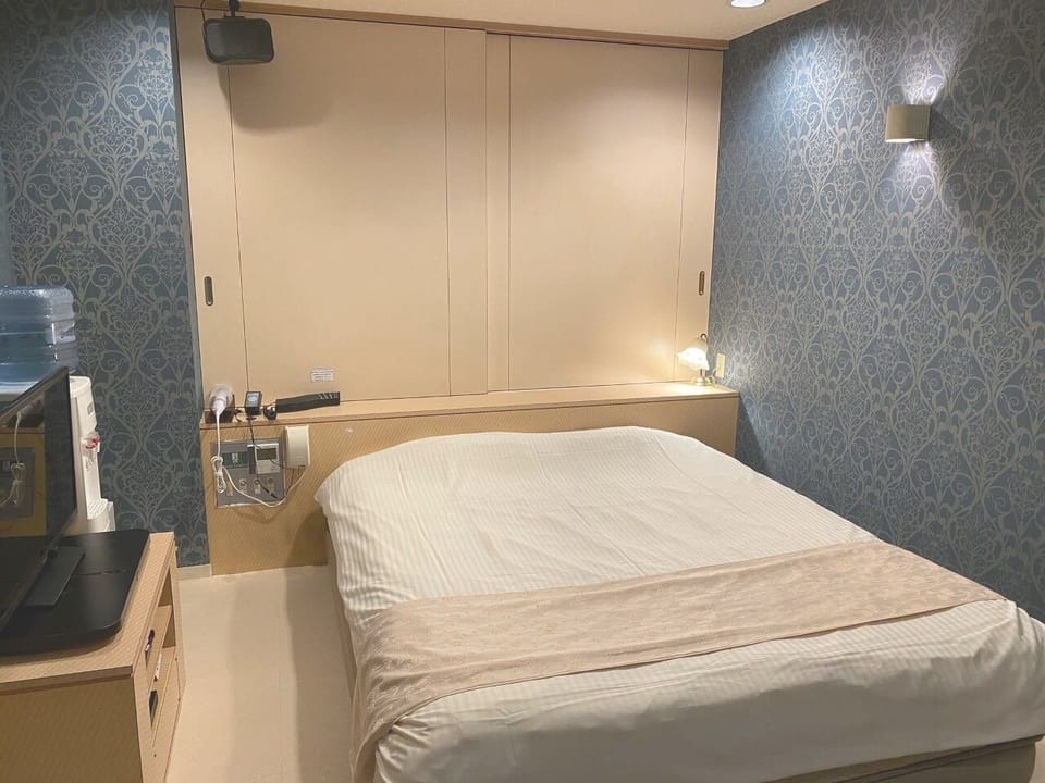 Standard Double Room | WiFi (free)