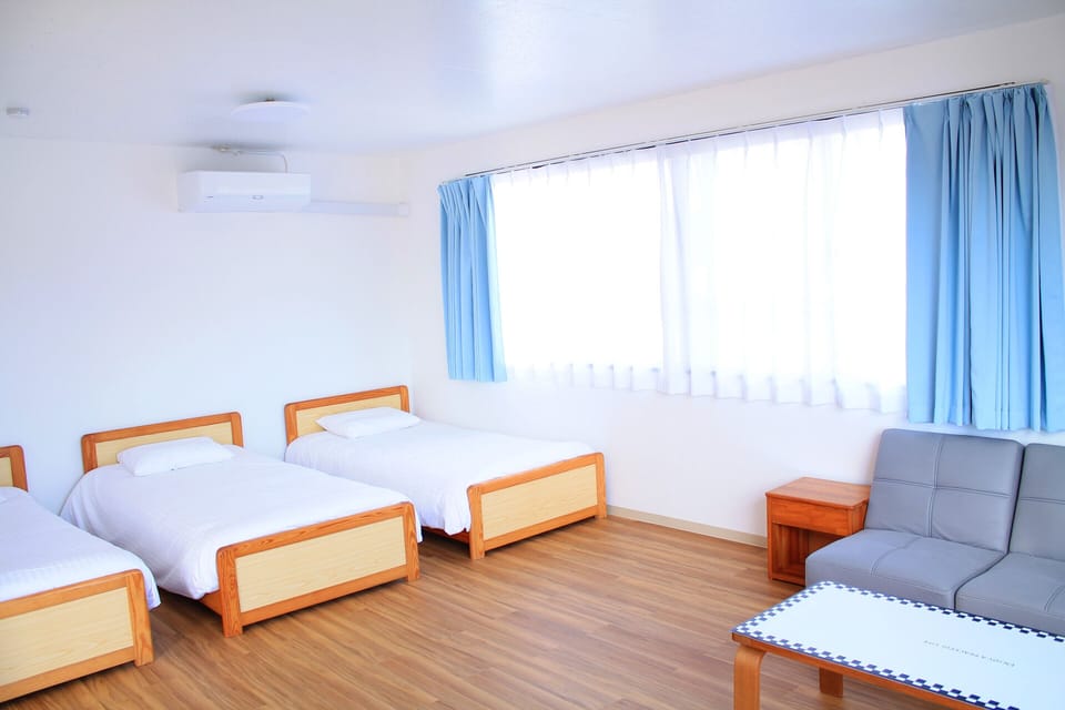 Comfort Studio, Hill View | Laptop workspace, WiFi (free)