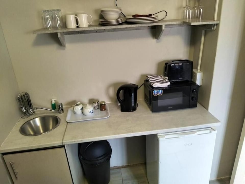 Economy Single Room, Patio | Interior
