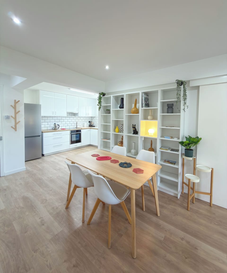 Apartment | Dining