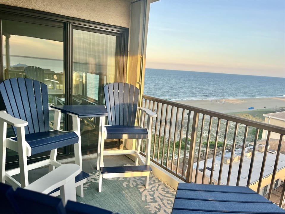 Breathtaking Views of the Ocean and Bay