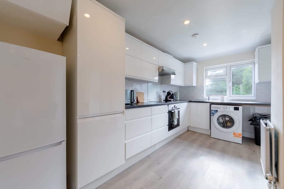 House | 3 bedrooms, high-speed internet