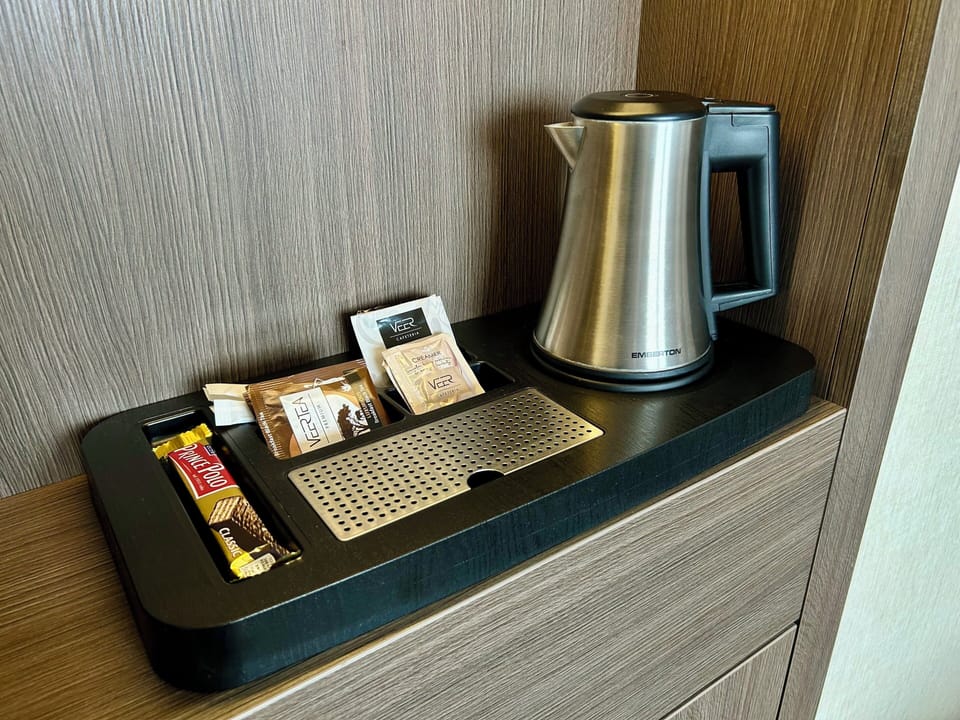 Minibar, in-room safe, desk, laptop workspace