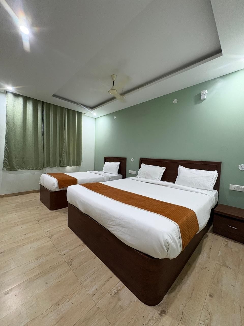 Standard Triple Room | WiFi (free)