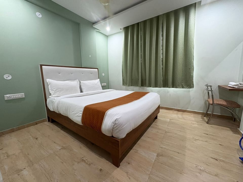 Deluxe Double Room | Free WiFi
