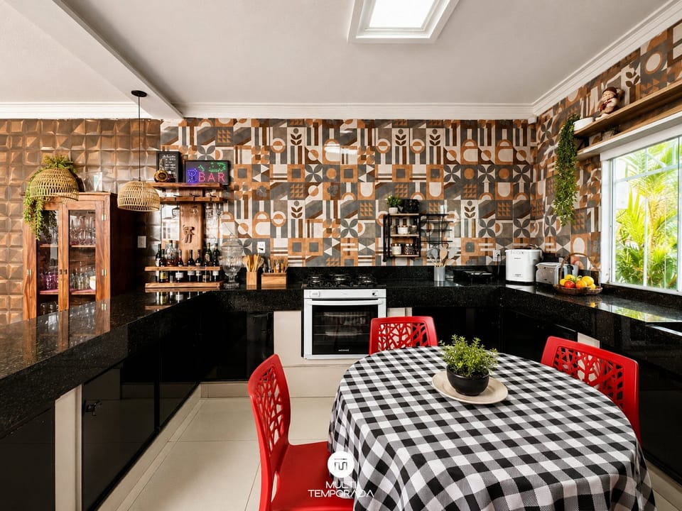House, 4 Bedrooms, Pool Access, Garden View | Private kitchen | Fridge, microwave, cookware/dishes/utensils, dining table