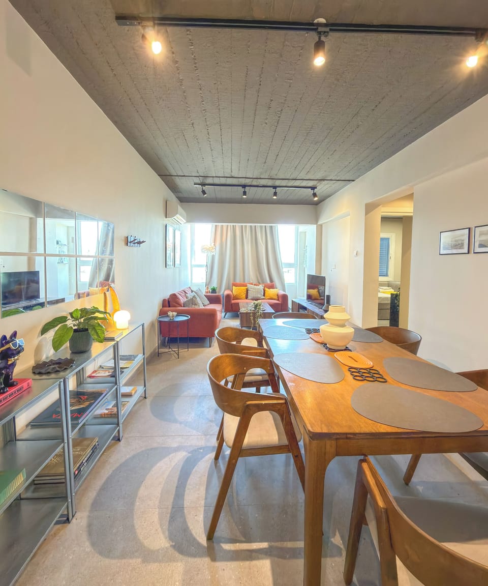 Apartment | Dining