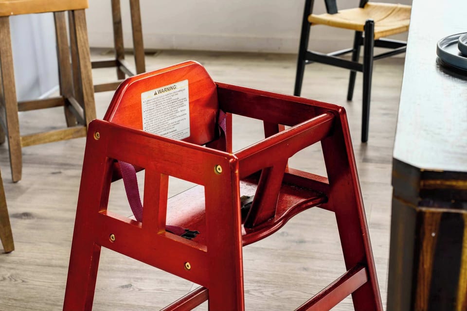 Modern Overlook - Stress-Free Dining for the Little Ones