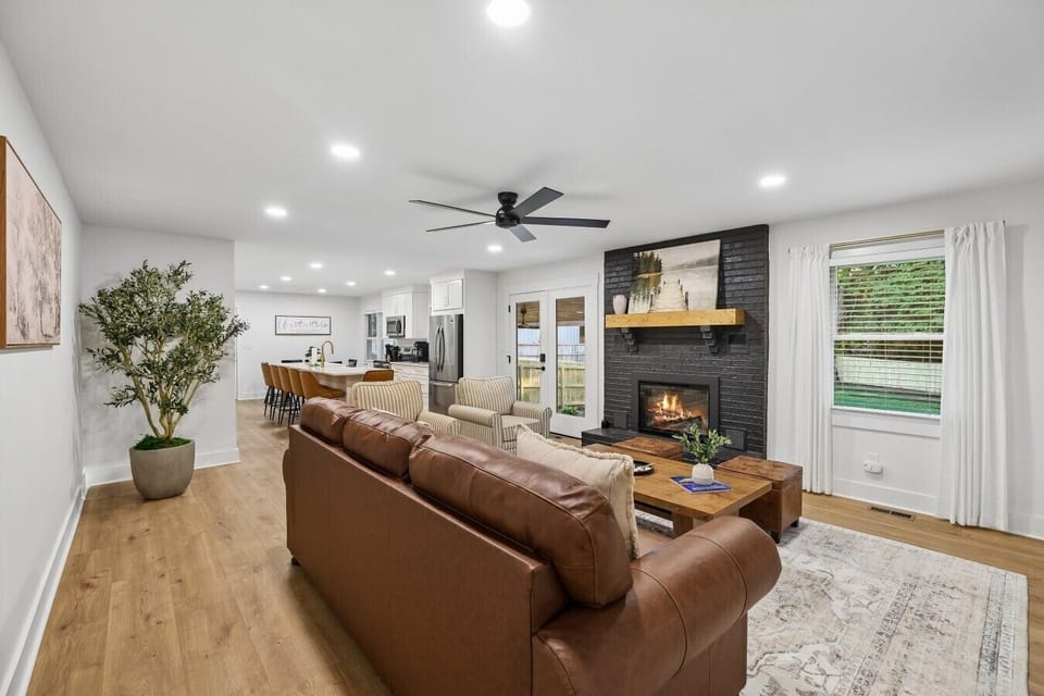 17-177 Long View Dr - 017