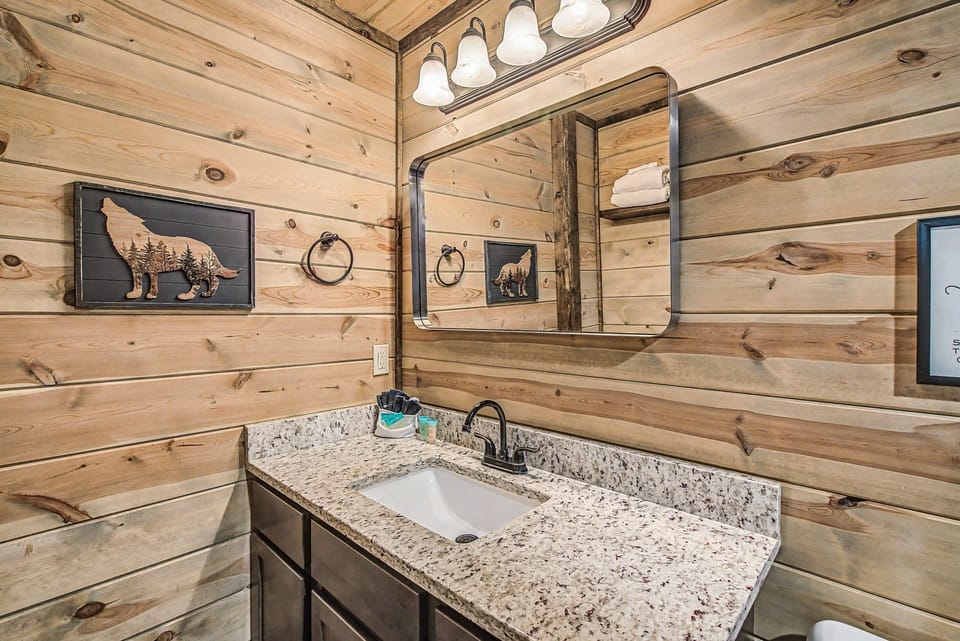 Fresh towels, hand soap, hair dryer, and everyday essentials provided.