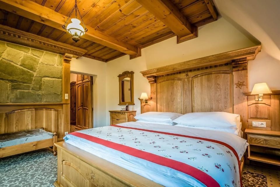 Triple Room, Balcony, Courtyard View | In-room safe, desk, laptop workspace, blackout drapes