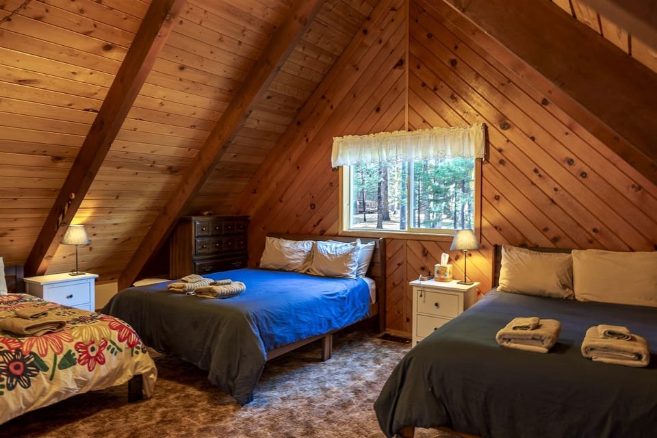 Two Incredible Cabins for a Memorable Family Getaway in Dorrington, California Cabin in Dorrington