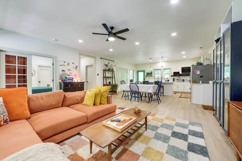 House (2 Bedrooms) | Interior
