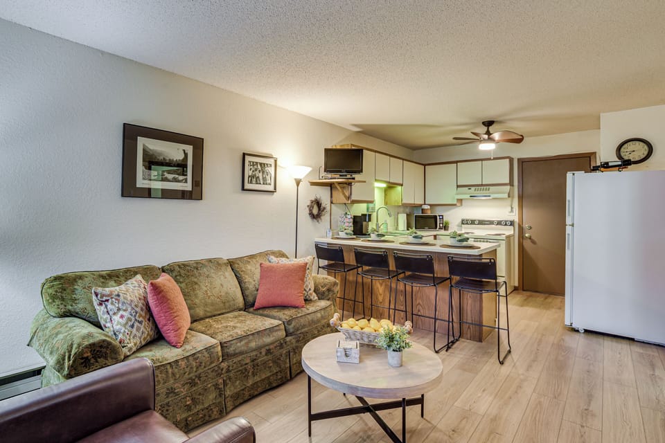 Apartment (2 Bedrooms) | Front of property