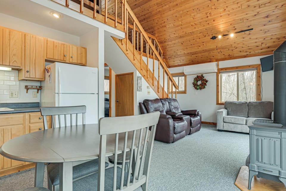 House (2 Bedrooms) | Interior