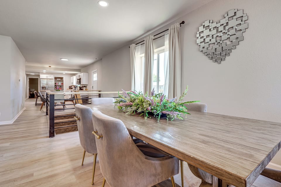 House (4 Bedrooms) | Interior